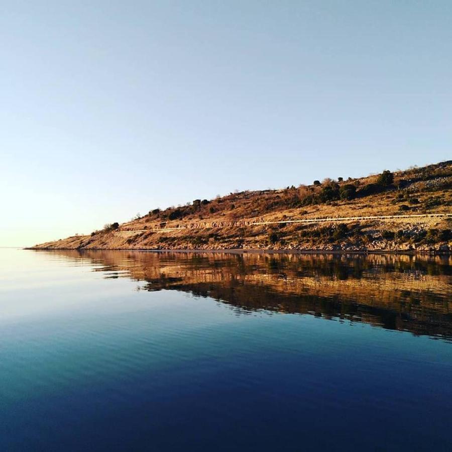 Apartman Larus Starigrad Paklenica Exteriör bild